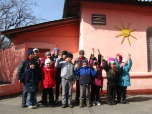 Фонд оправил гуманитарную помощь детям Донецкой и Луганской областей Украины